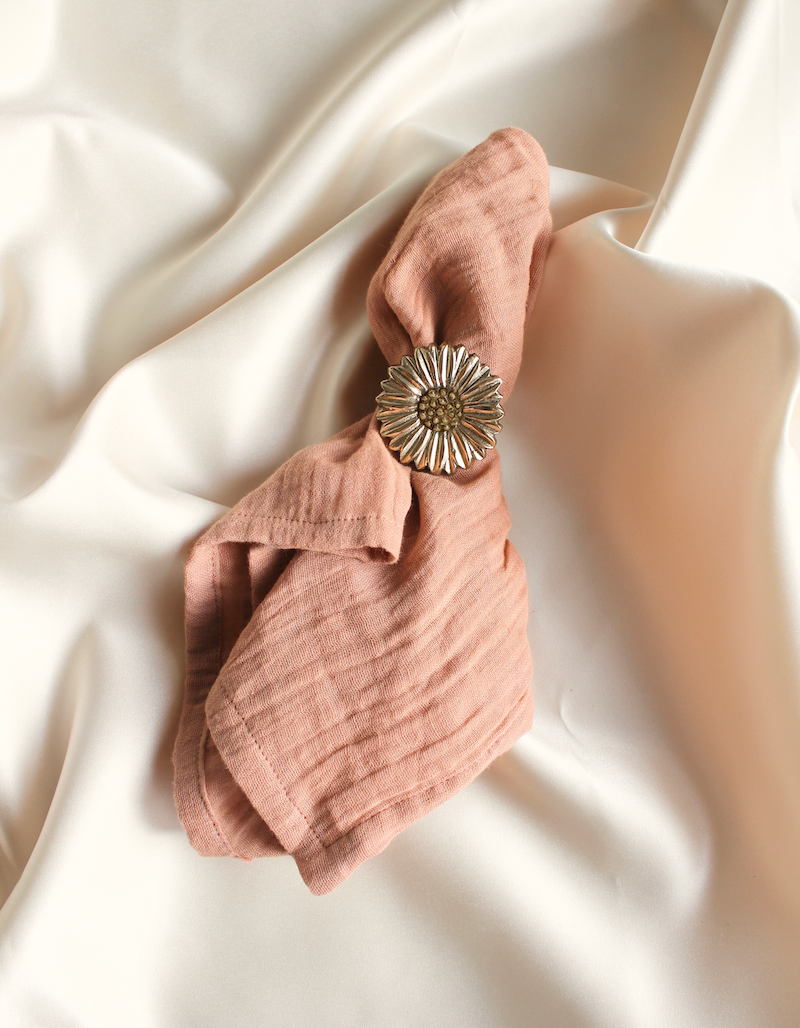 Brass Daisy Napkin Rings (Set/2)
