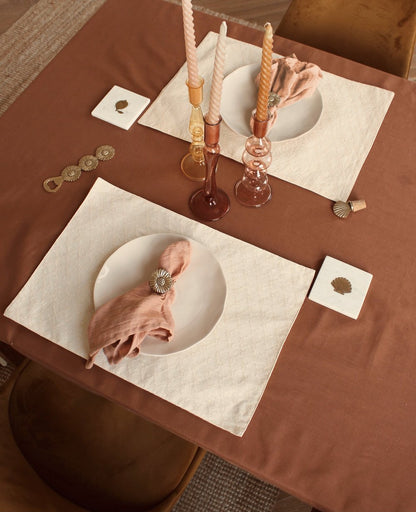 Broderie placemat
