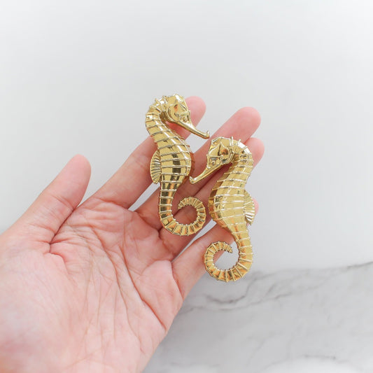 Seahorse Brass Knob in Gold