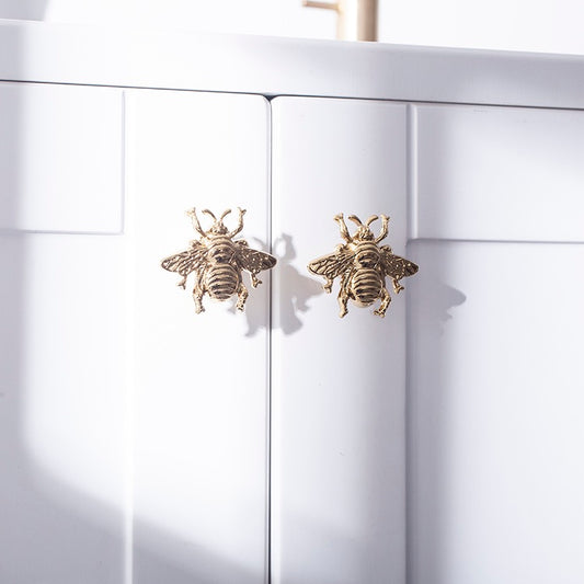 Bee Brass Knob in Gold